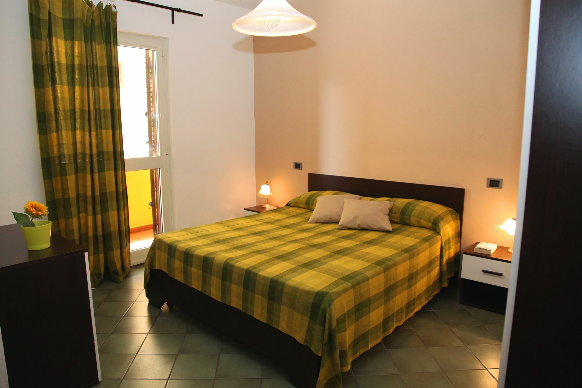Hotel La Contessa Санта-Тереза-Галлура Экстерьер фото