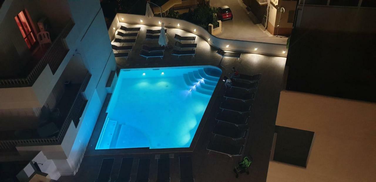 Hotel La Contessa Санта-Тереза-Галлура Экстерьер фото
